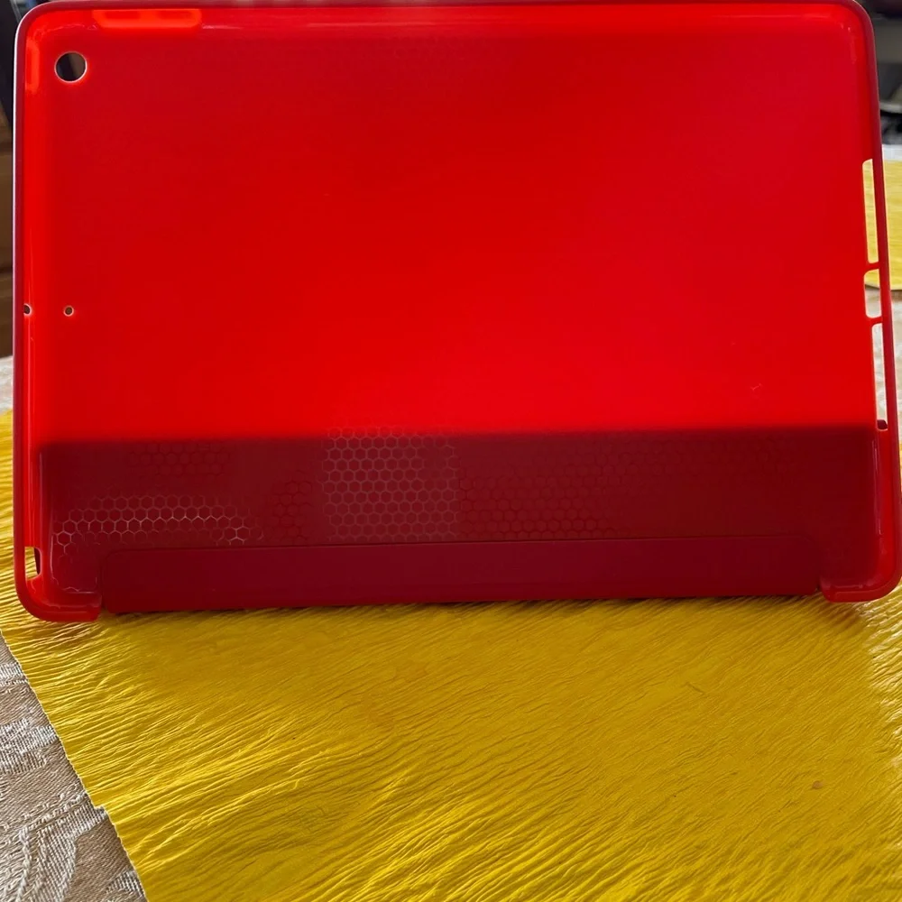 Tablet Cover by DTTO NWT